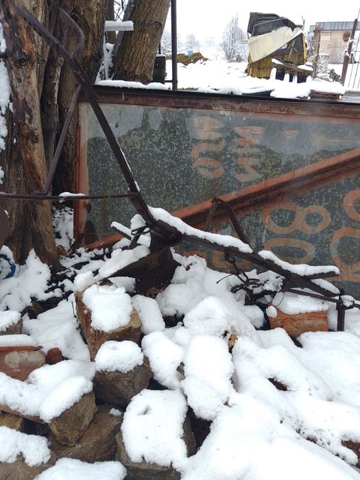 Продавам рало и браздилник