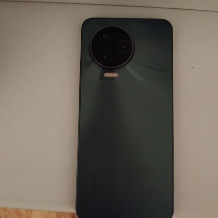 обменяю Infinix NOTE 12 2023