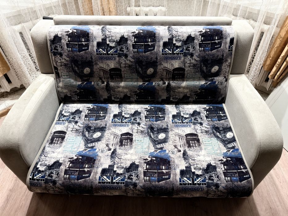 Продам диван Чебурашка