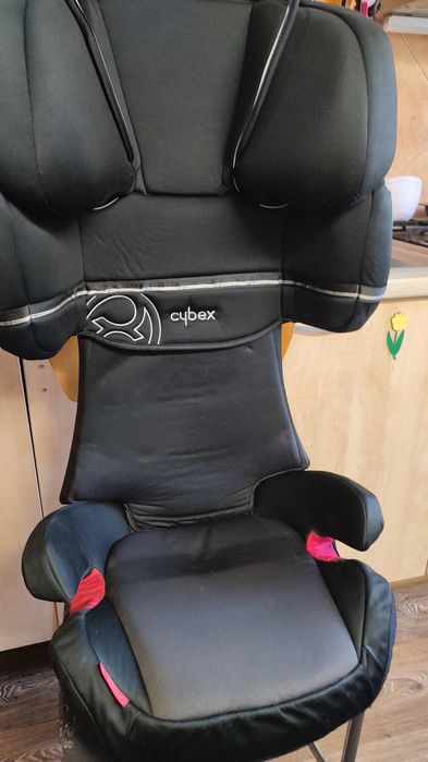 Vând 2 scaune auto pentru copii 9-36 kg Cybex Primii pași
