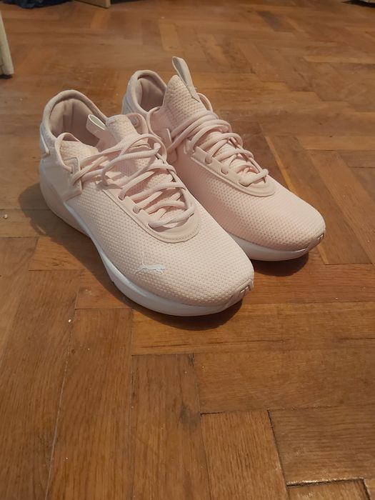 Încălțăminte Puma roz ORIGINALI.