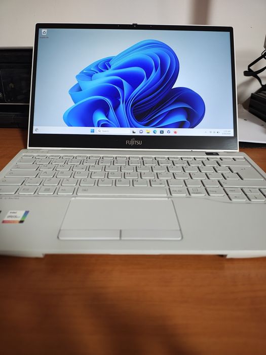 Fujitsu 9313X 32GB DDR5/i5-1350P/Touch/512GB ssd