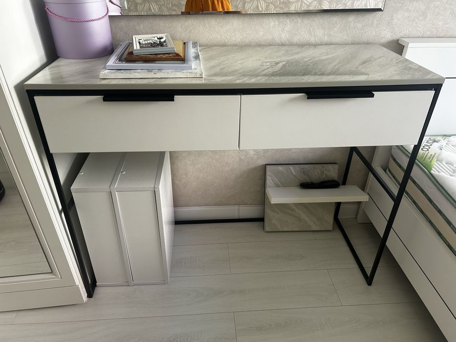 Продам спальний гарнитур!