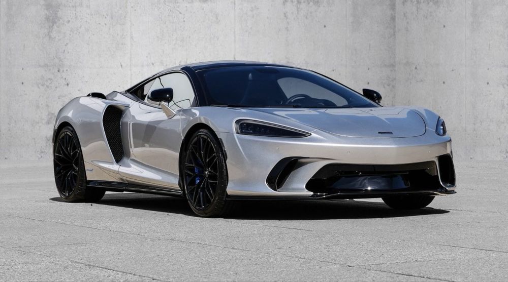 McLaren GTS Luxe MSO black pack