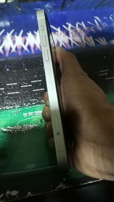 iPhone 12 silver 64GB