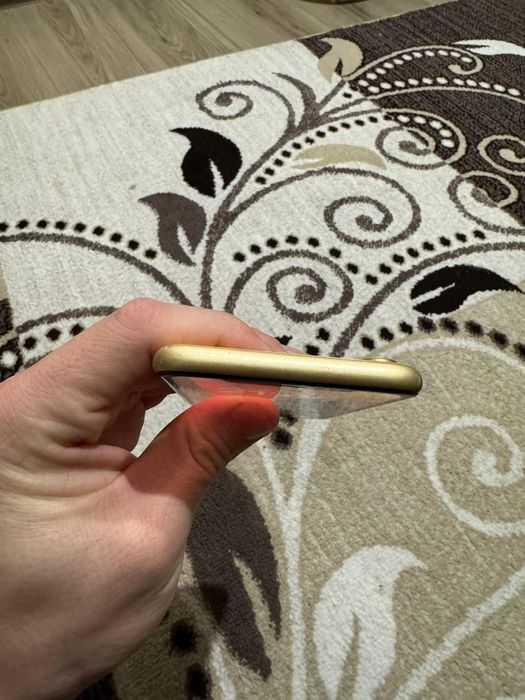 Продам iPhone x r 128 gb