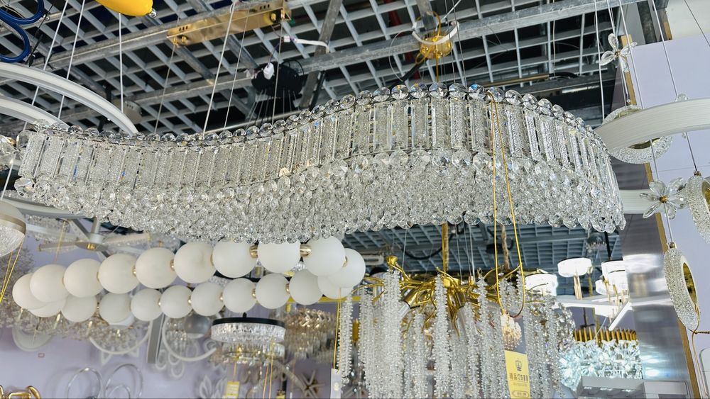 Продам люстру для дома