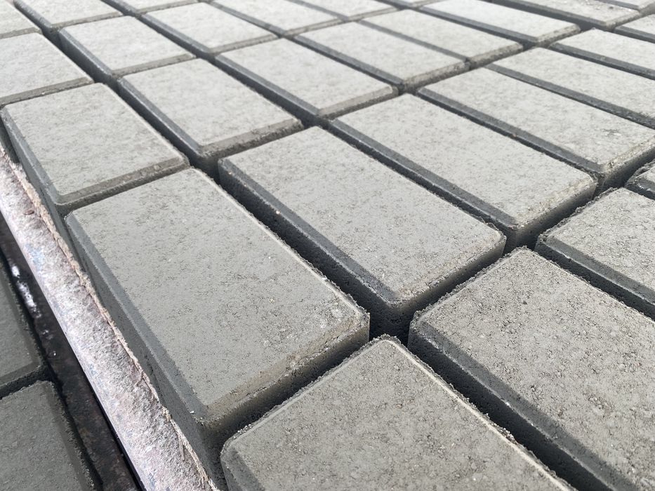 Брусчатка кирпичик