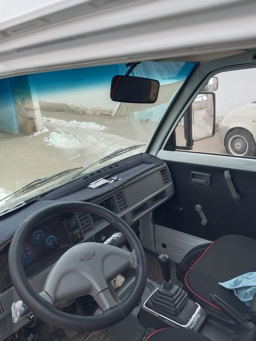 Yili. 2025 probeg 3.600. Gaz .propan. Polik chexol  qilingan