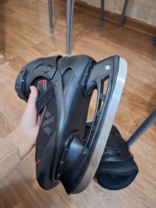 Новые коньки СРОЧНО!