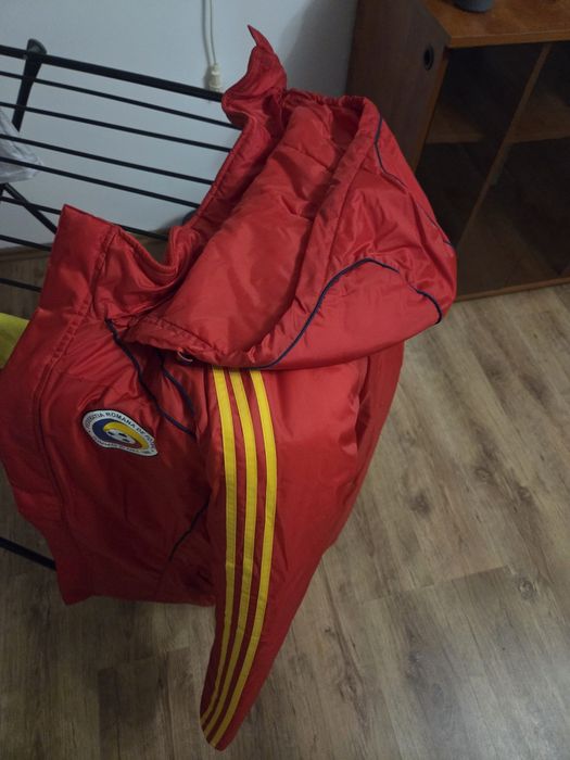 Geacă de iarnă Adidas cu naționala României