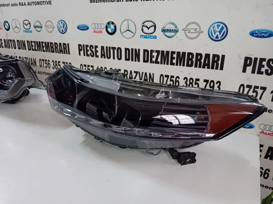 Set Faruri Far Stanga Dreapta Full LED Honda Accord 2008-2013 Volan Stanga
