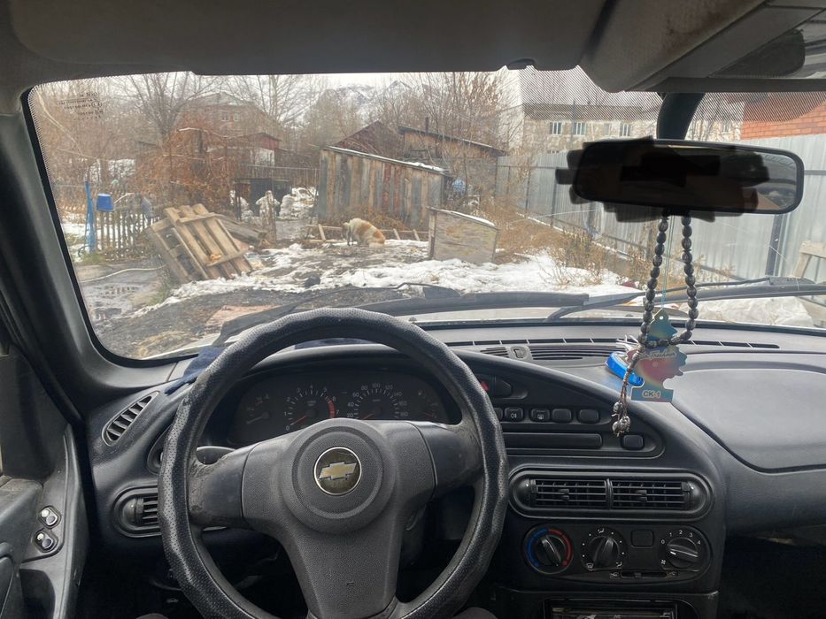 Продам машину niva chevrolet