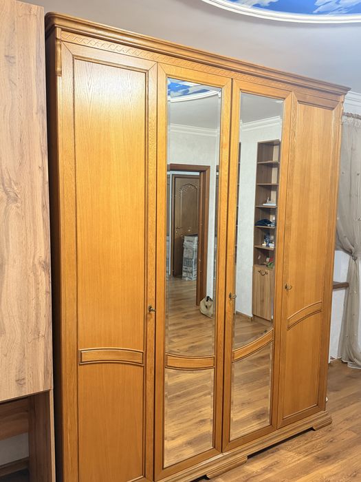 Спальный гарнитур