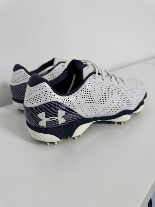 Adidasi Under Armour