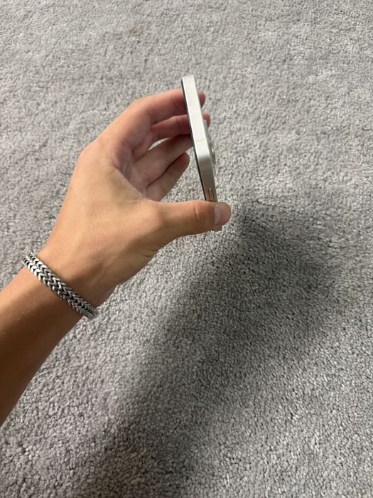iPhone 13 Mini ideal