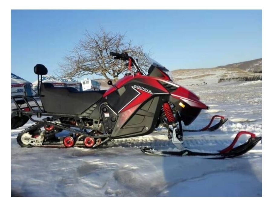 Продам простой и надёжный снегоход, полностью обслужен!