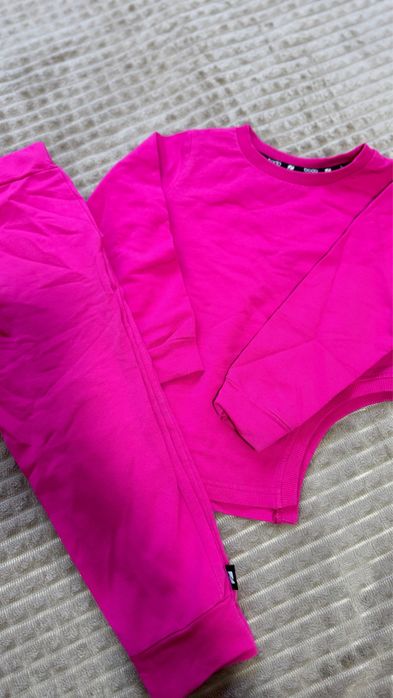 Продам костюмы