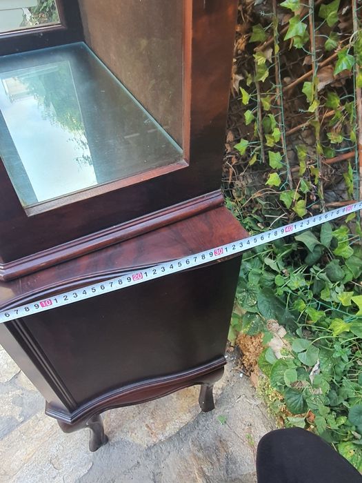 барокова витрина с долна част -орех