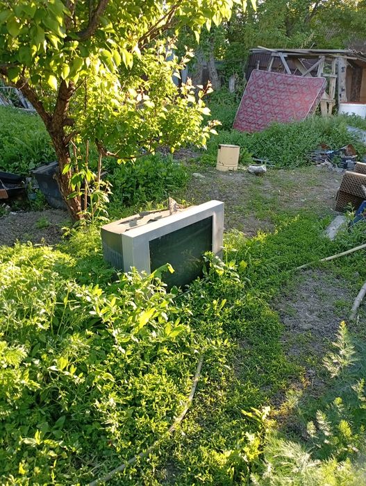 Телевизоры кинескопные одним лотом