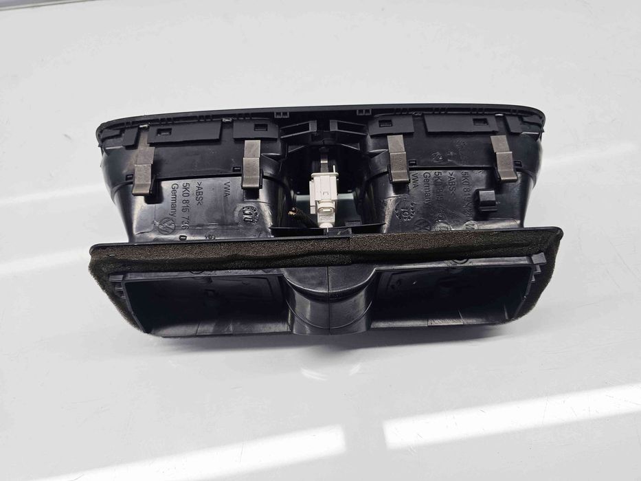 Grila aerisire centrala Volkswagen Golf 6 (5K1) [Fabr 2009-2013] 5K08