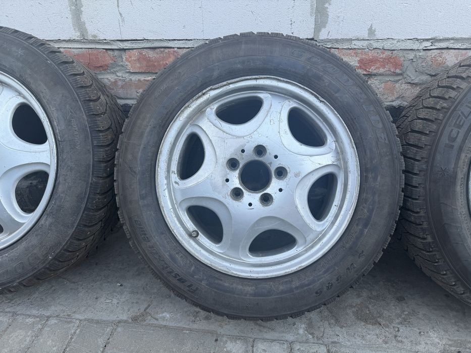 Продам диски 5.112 р16 с зимней резиной