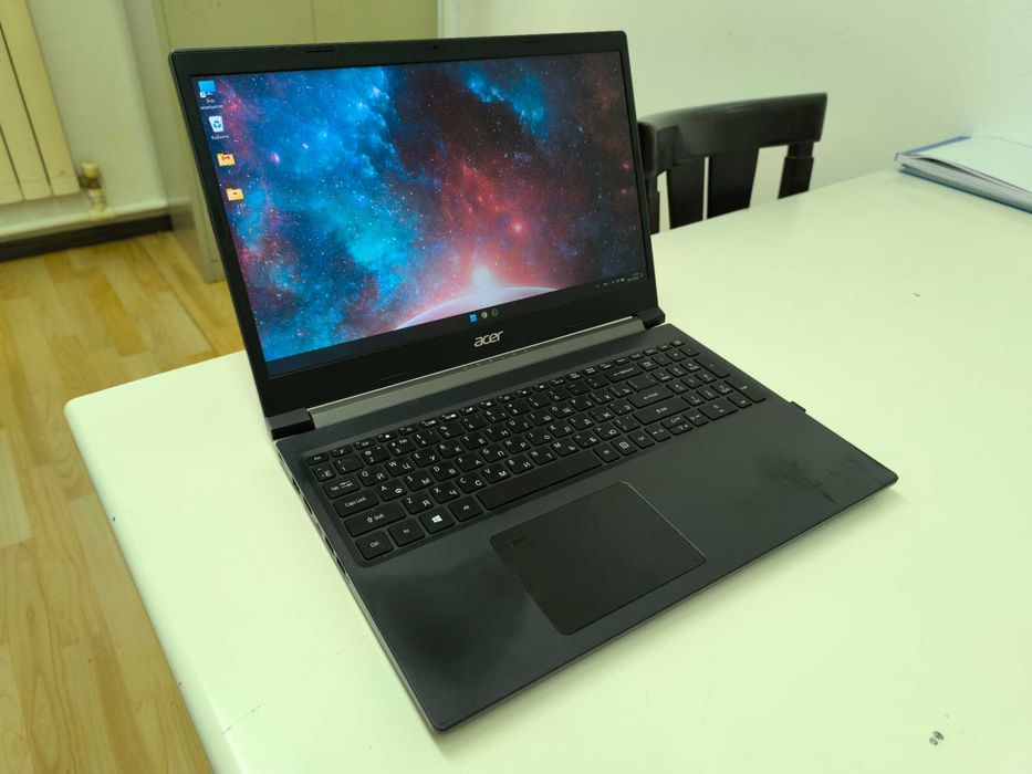 Игровой ноутбук Acer Aspire A715