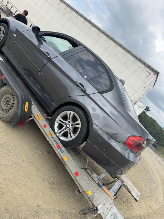 Dezmembrez bmw e90 318d