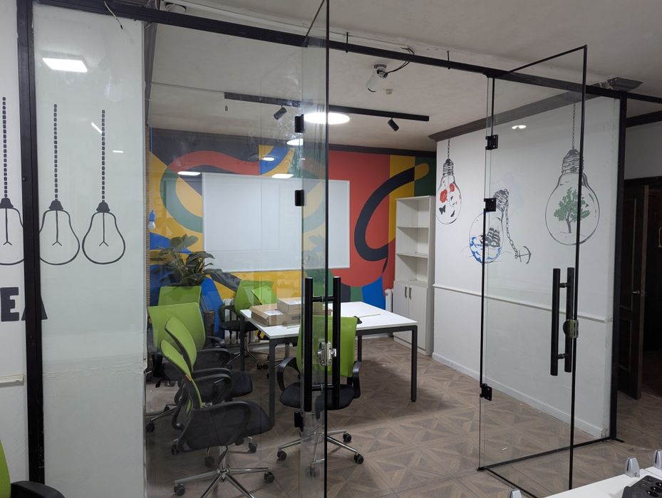 Стеклянные двери