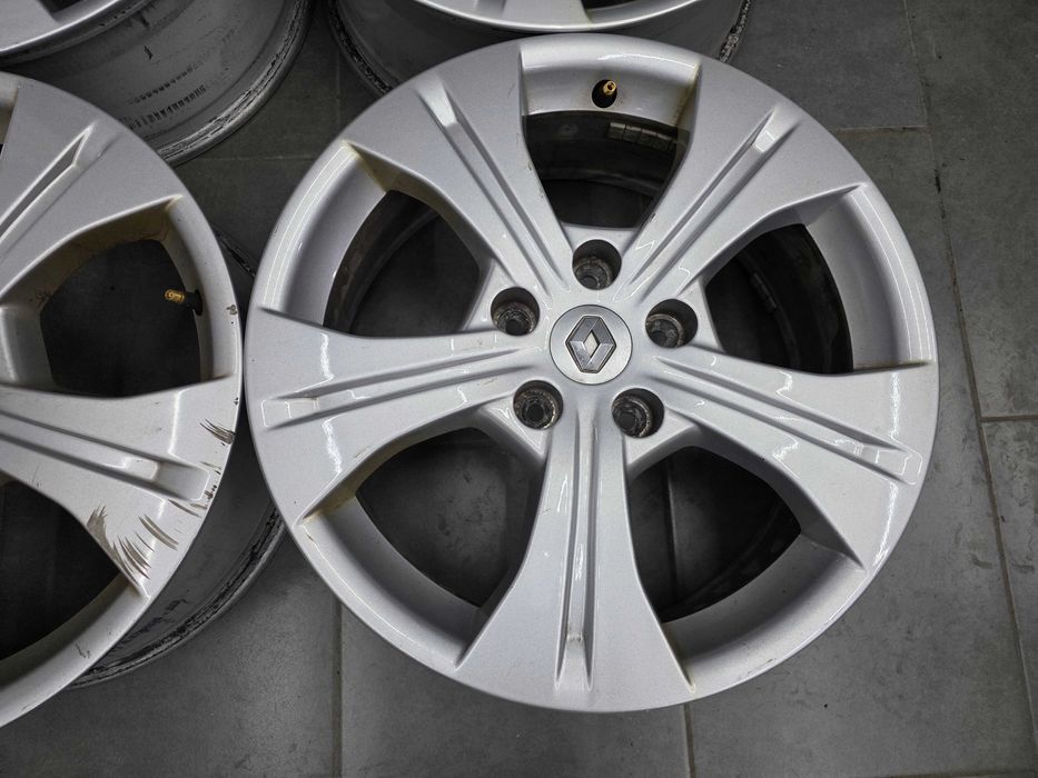 Джанти 17 - Renault