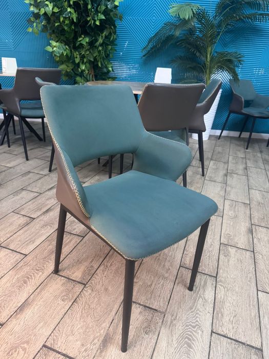 Столы стулья диван