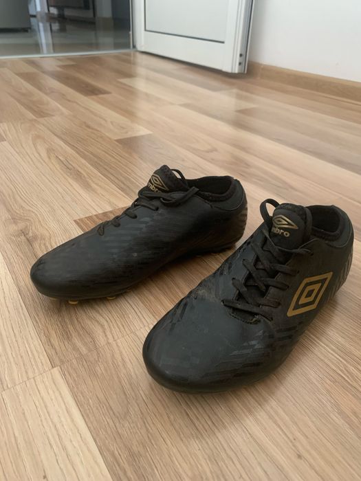 Ghete fotbal crampon Umbro