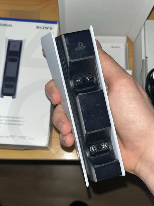 Statie Playstation de incarcare controlllere Ps