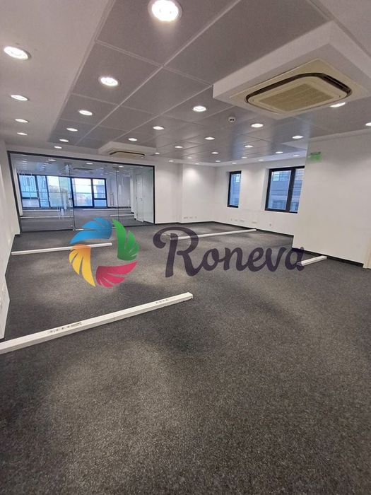 Дава се под наем Офис в Варна, Център - 225 кв.м за 3600 € - Снимка #3