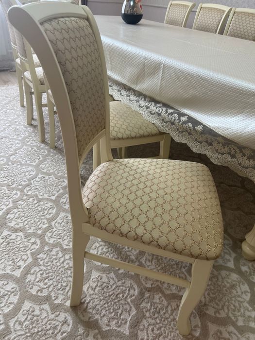 Стол 4,5 метра 12 стульев 500.000 тысяч