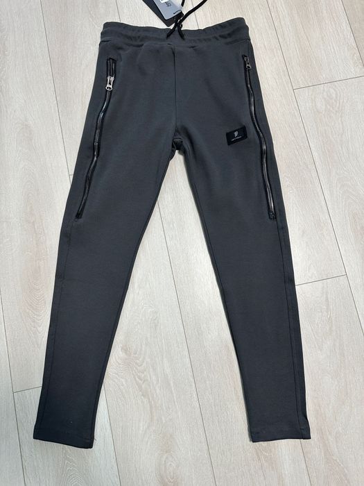 Pantaloni bărbați