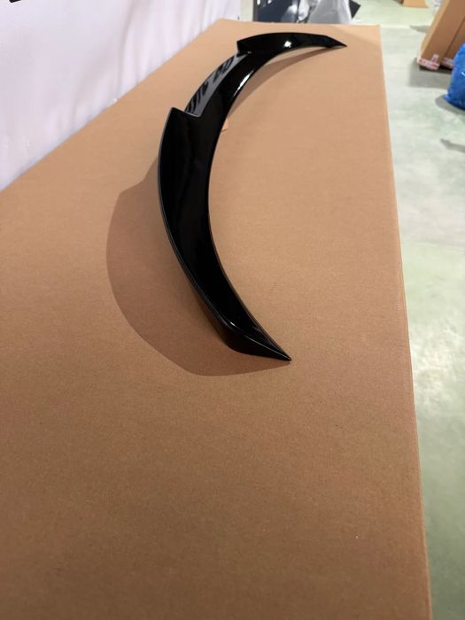 Eleron portbagaj compatibil BMW seria 3 e90(2004-2011)M4 negru lucios