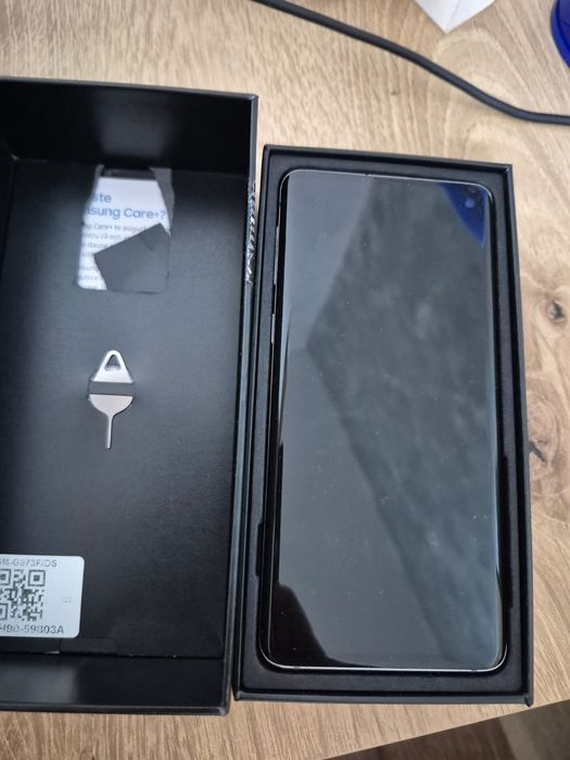 Vând Samsung Galaxy S10