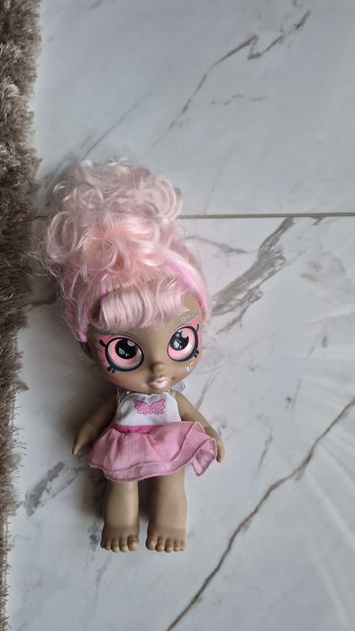 Продавам кукли и край бейби