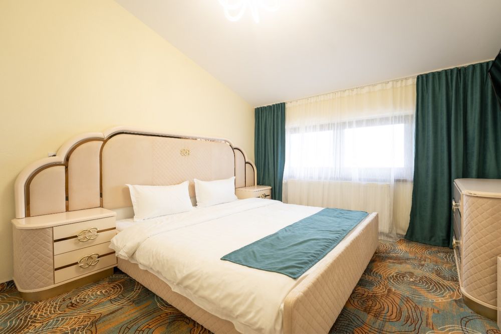 Cabana de inchiriat cu piscina, langa Colibita! !