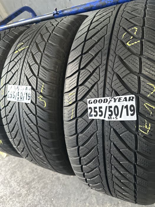 255/50/19 Goodyar