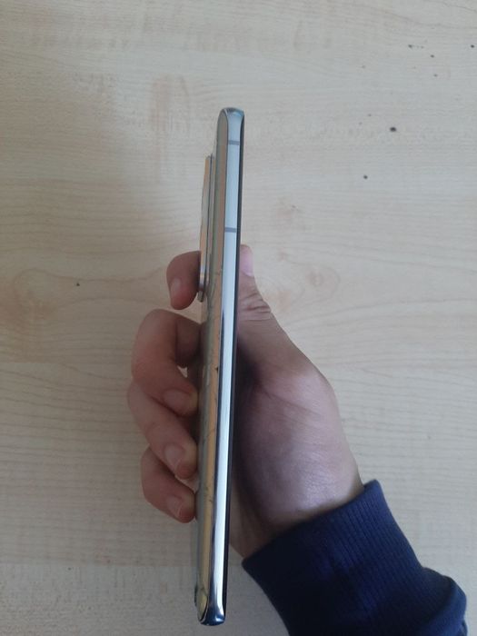 Продам Samsung S21 ultra