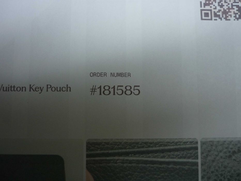 Оригинално малко   Louis Vuitton портмоне с цип