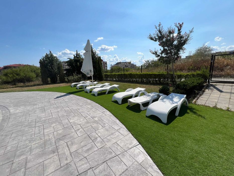 Продава се Двустаен апартамент в Свети Влас - 67 кв.м за 970 €/кв.м - Снимка #2