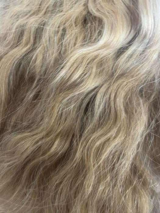 Къдрава естествена коса