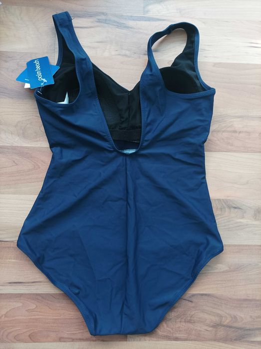 4бр. /Roxy/Esprit бански