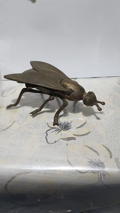 Продаётся пепельница.