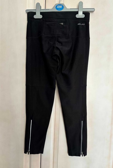 Разкошни оригинални дрешки Nike за момиче различни възрасти 8 до 14 г.