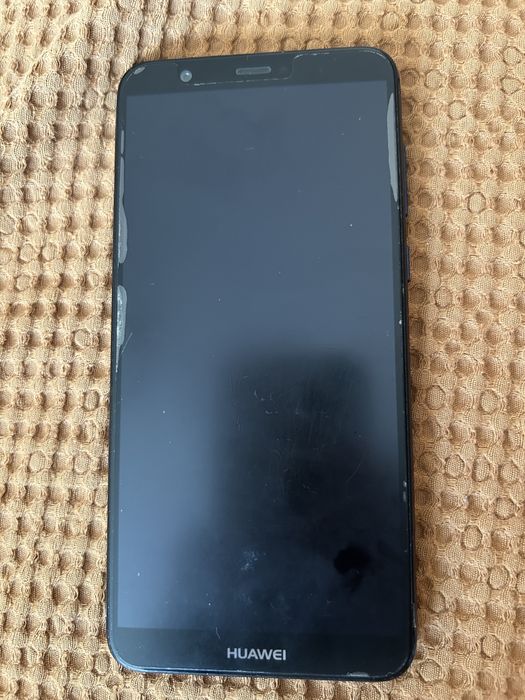 Продам телефон HUAWEI P SMART
