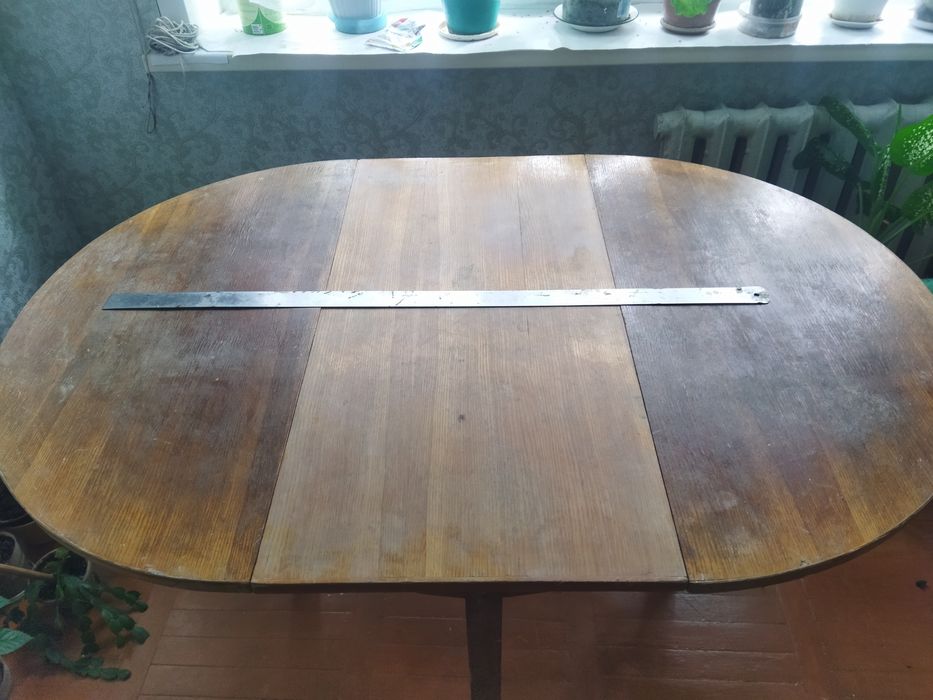 Стол деревянный раскладной б/у.